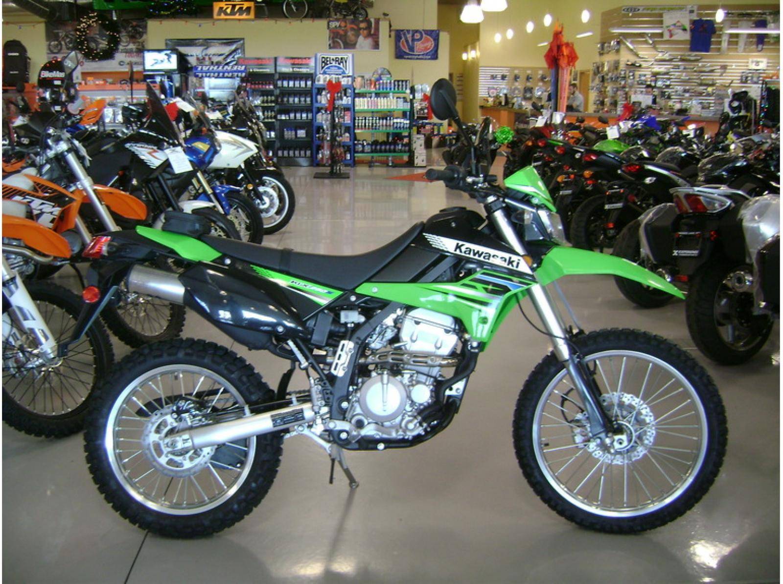 Kawasaki klx 250 - обзор, технические характеристики | mymot - каталог мотоциклов и все объявления об их продаже в одном месте