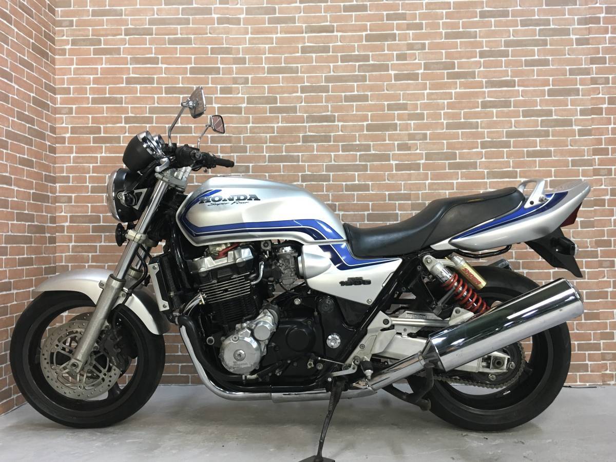 Первые бомбы eicma-2017: радикально новый honda cb1000r (2018) / мотогонки.ру
