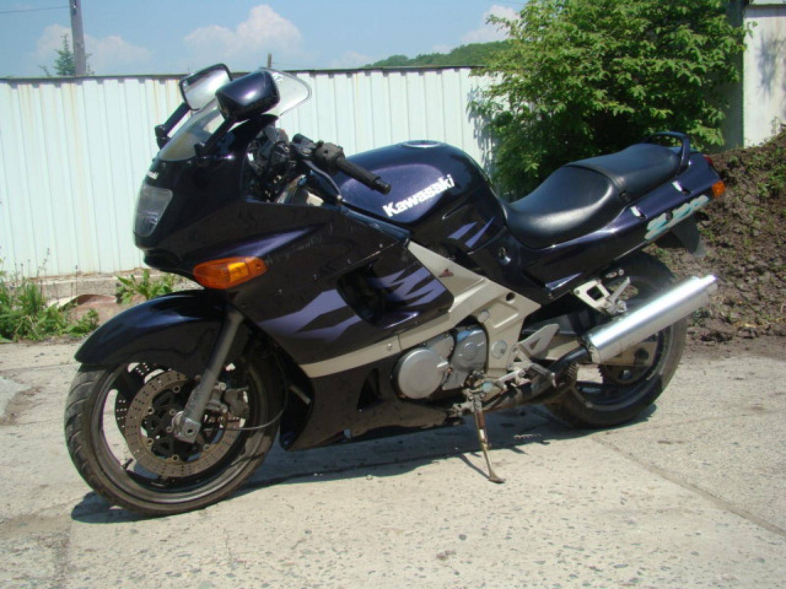 Мотоцикл kawasaki zzr 400 1995