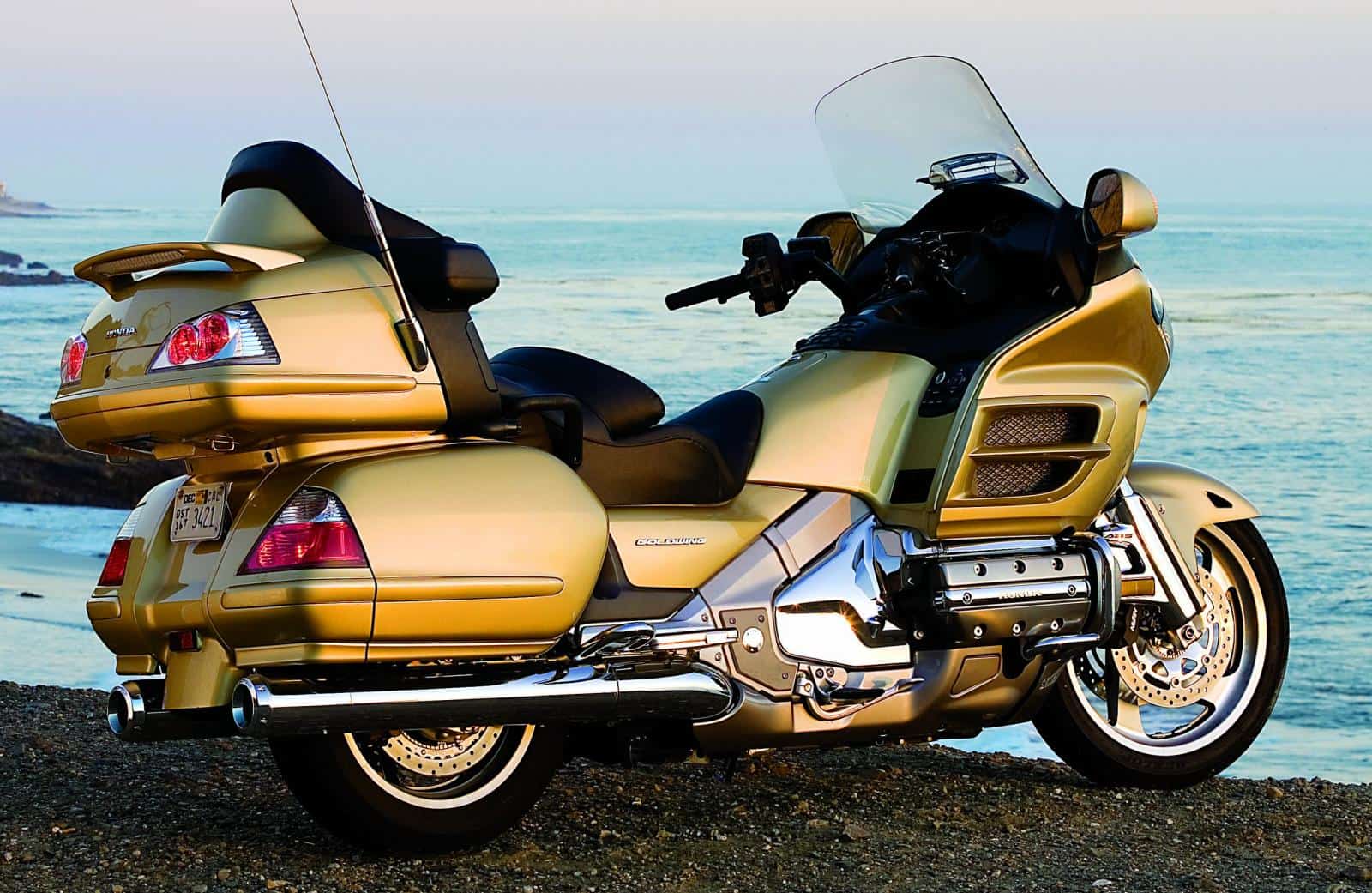 Honda gl1800 gold wing (2022) - review