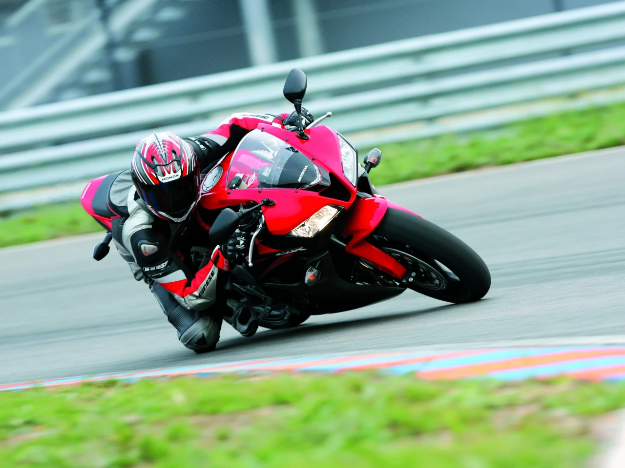 Характеристики мотоцикла honda cbr 600 f4i