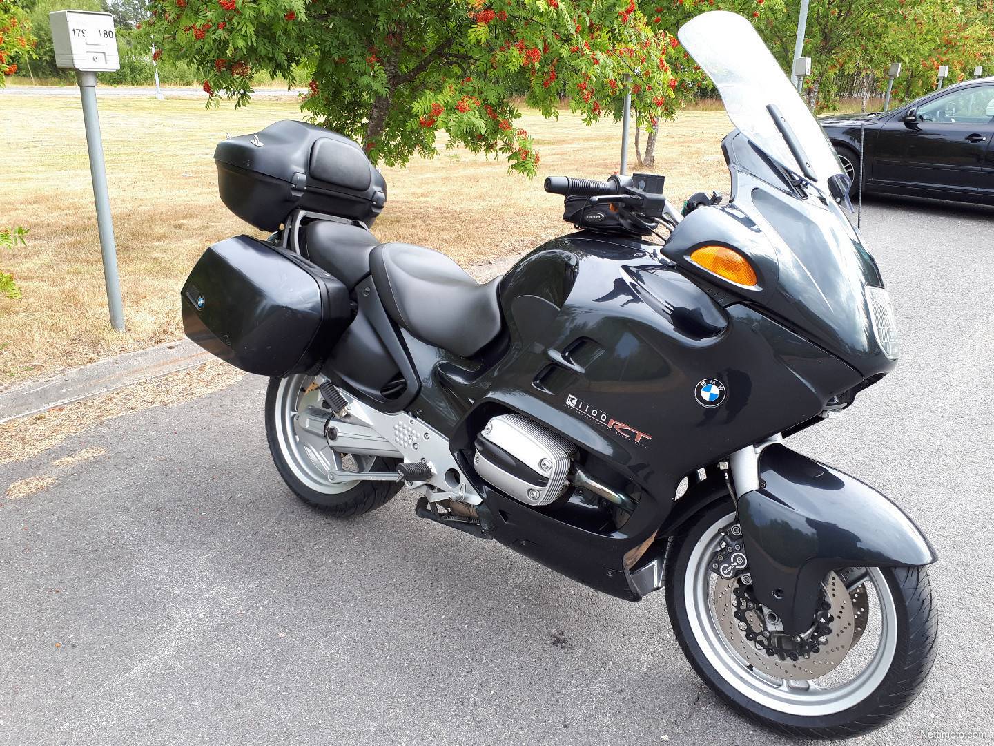 Honda st1300 pan european и bmw r 1200 rt
