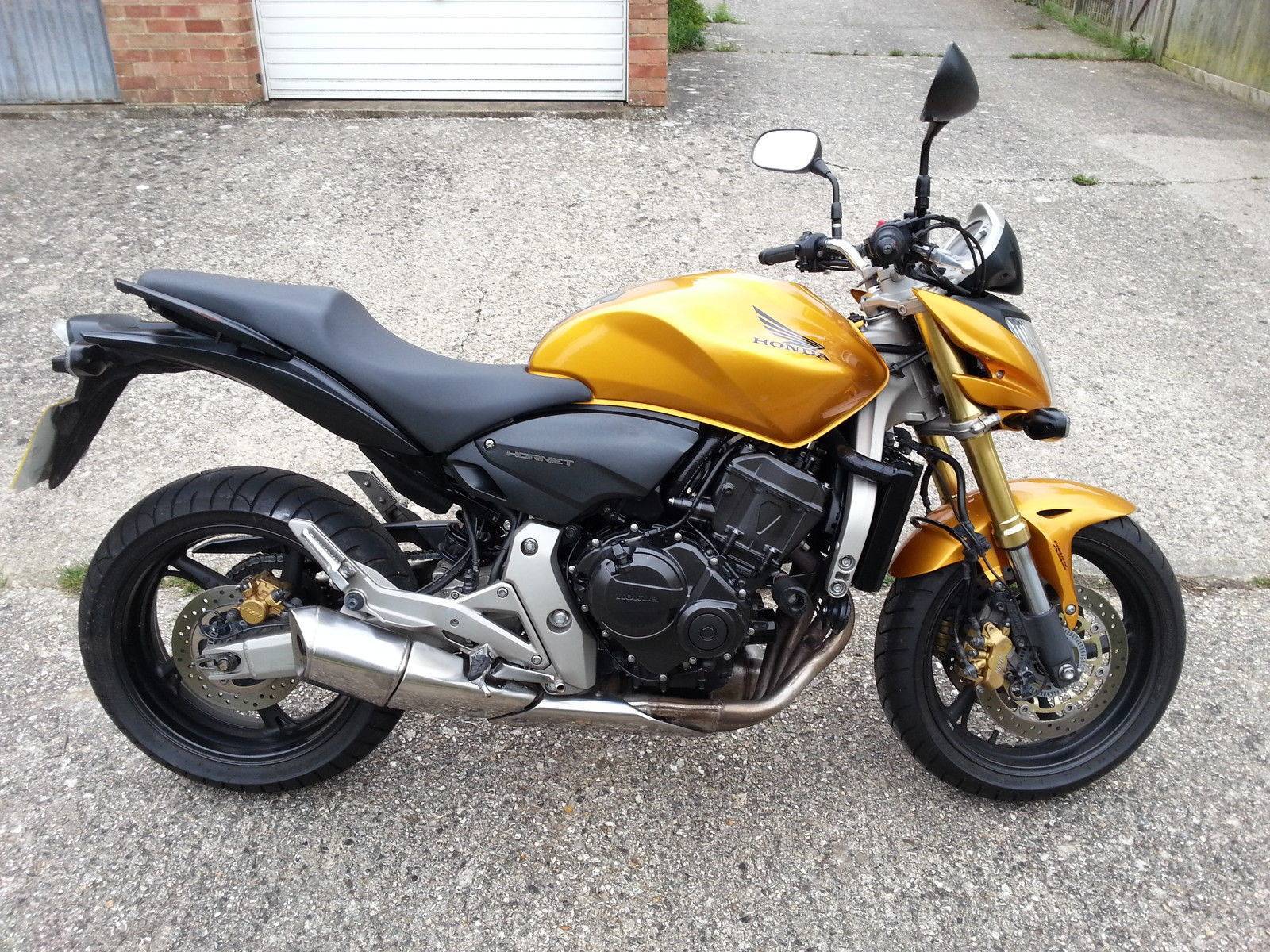 New honda hornet cb600f 2023: prices, specs, photos