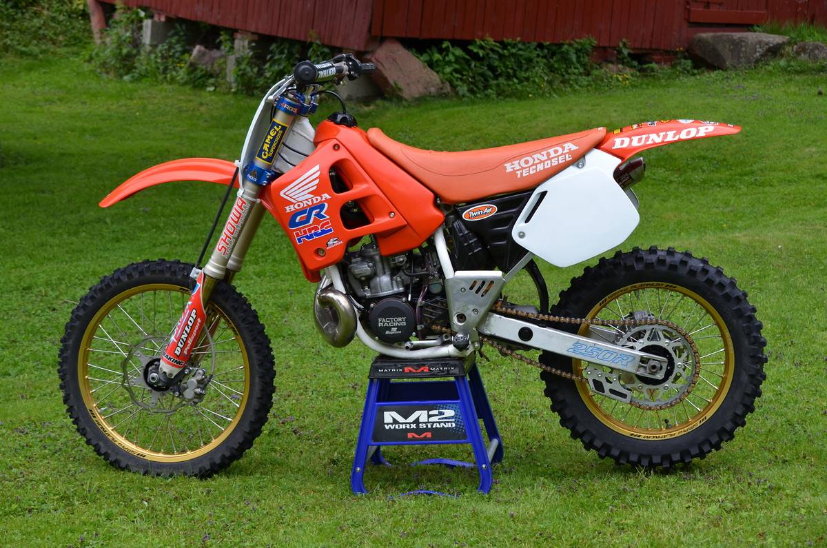 Обзор мотоцикла honda cr 250 r — bikeswiki, энциклопедия японских мотоциклов