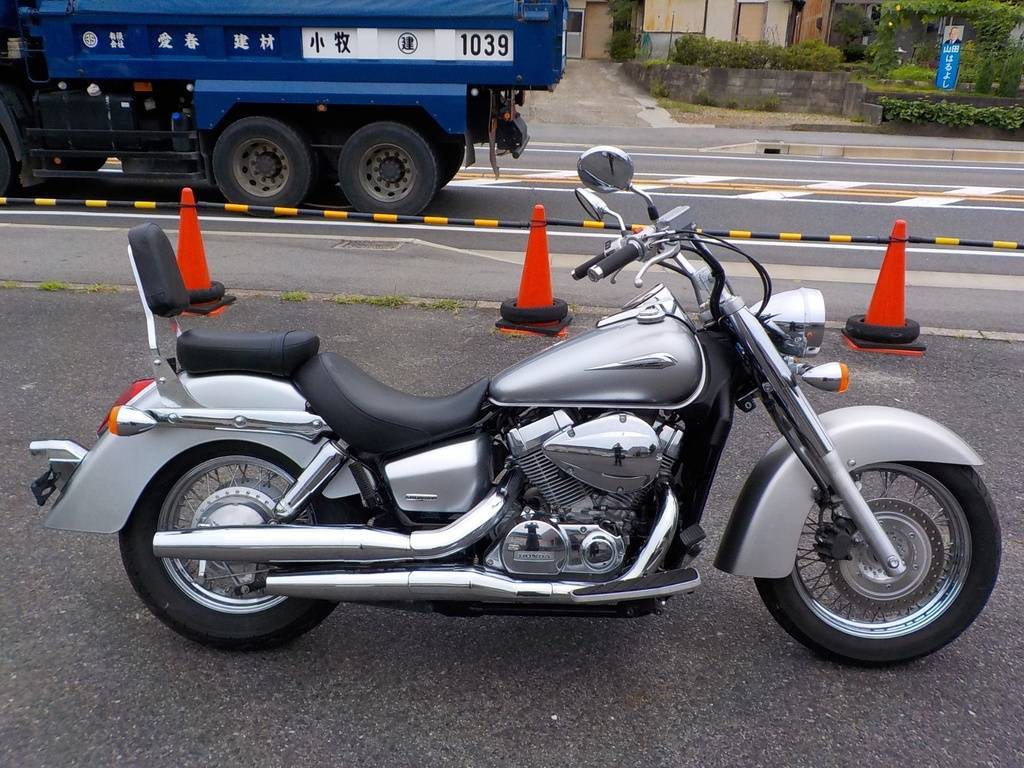 Honda shadow 400