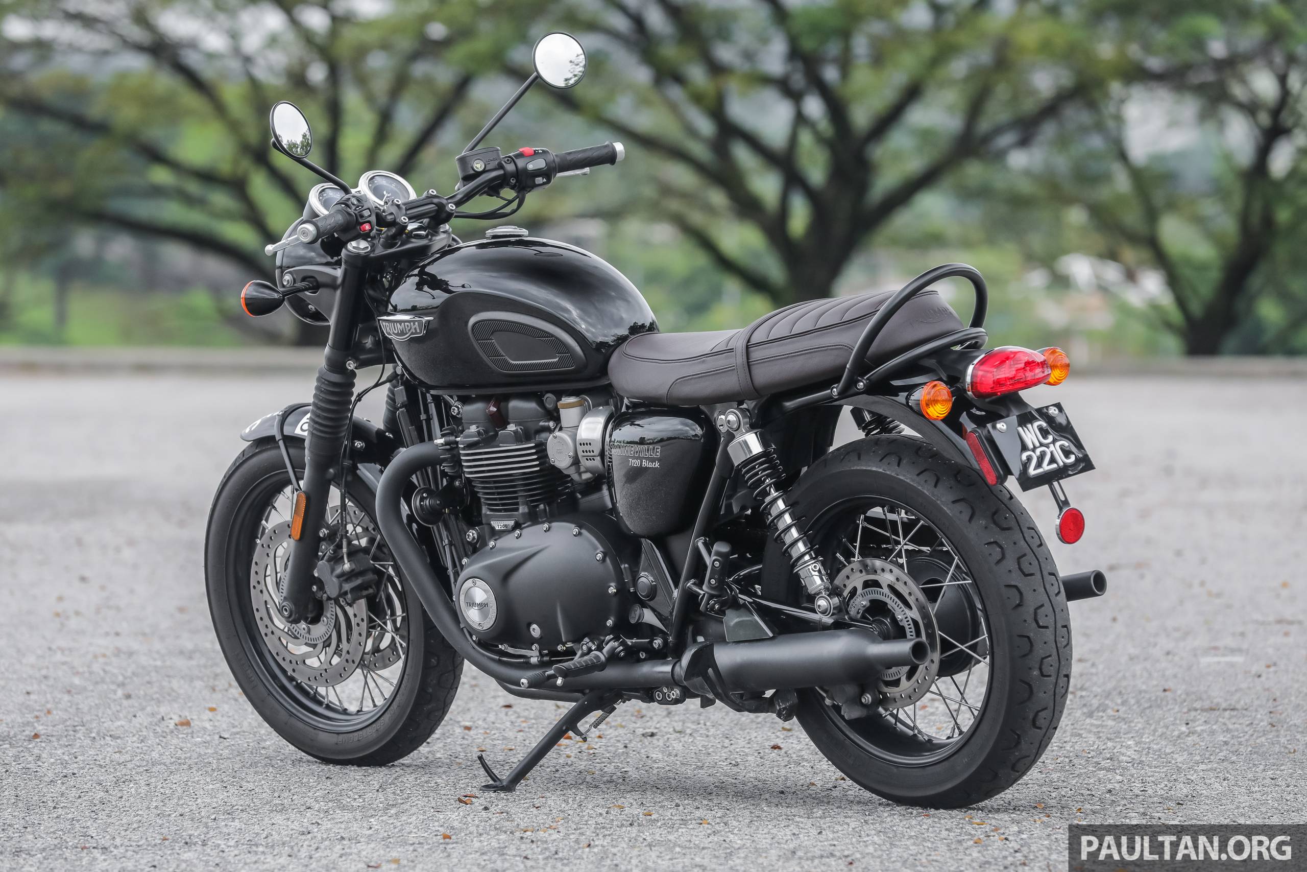 Triumph Bonneville t100 Black