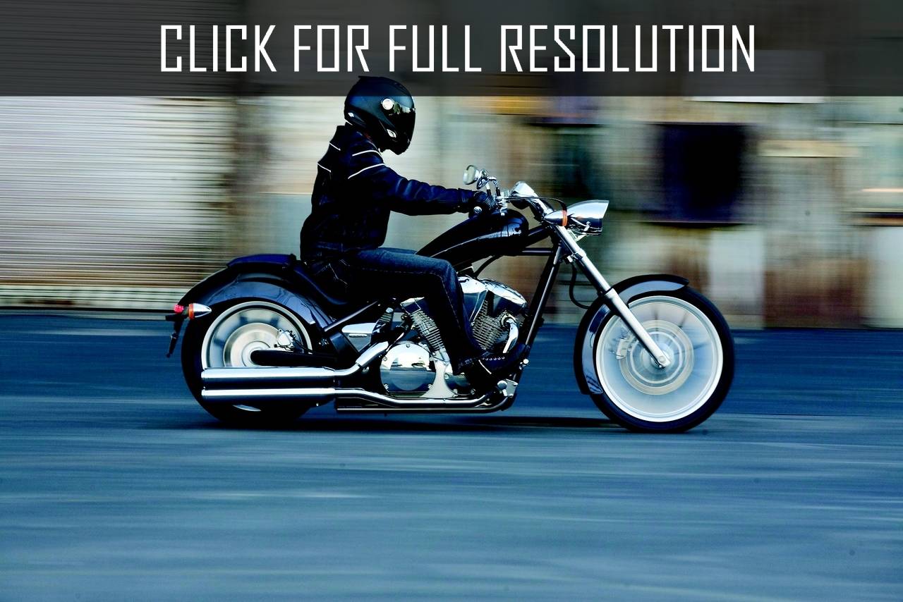 Мотоцикл honda vt 1300 fury