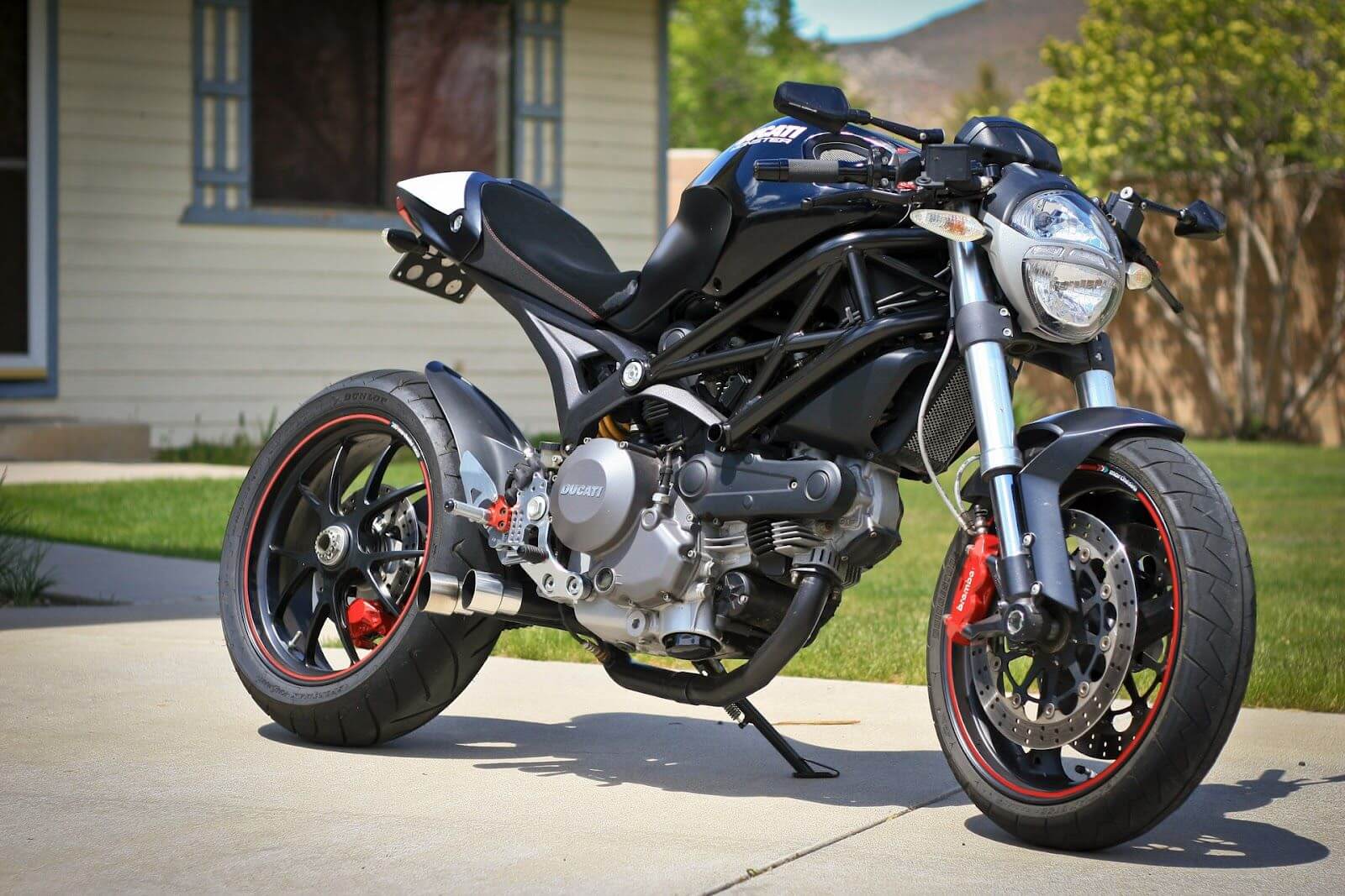 Ducati Monster 1200 Custom