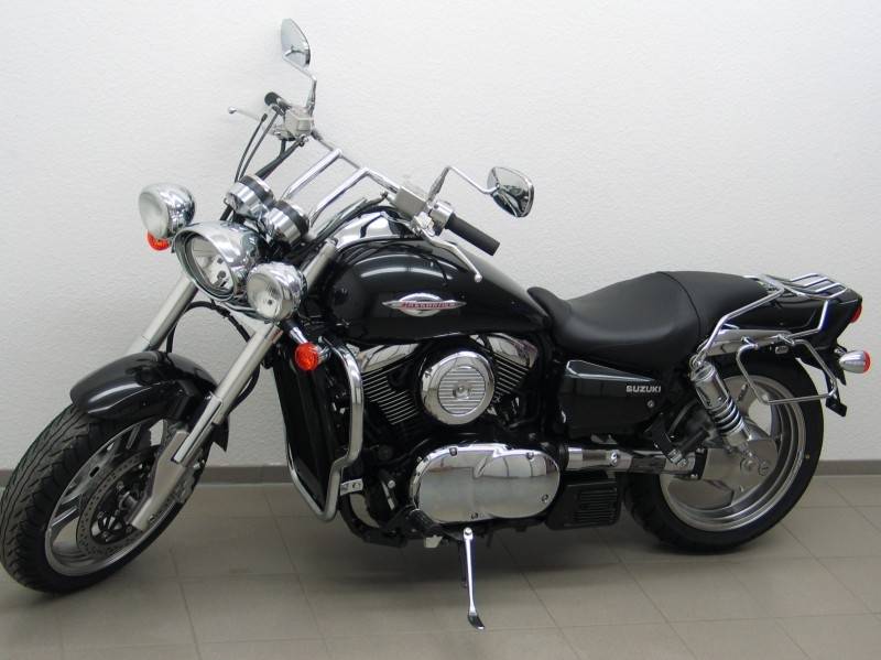 Suzuki VZ1600 Marauder