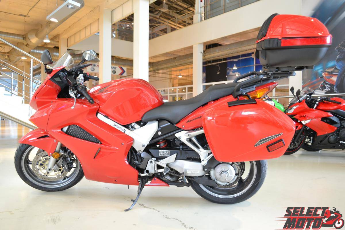 Honda vfr800 interceptor: review, history, specs - cyclechaos