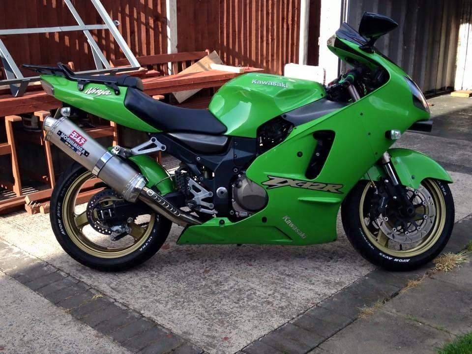 Kawasaki ninja zx-12r