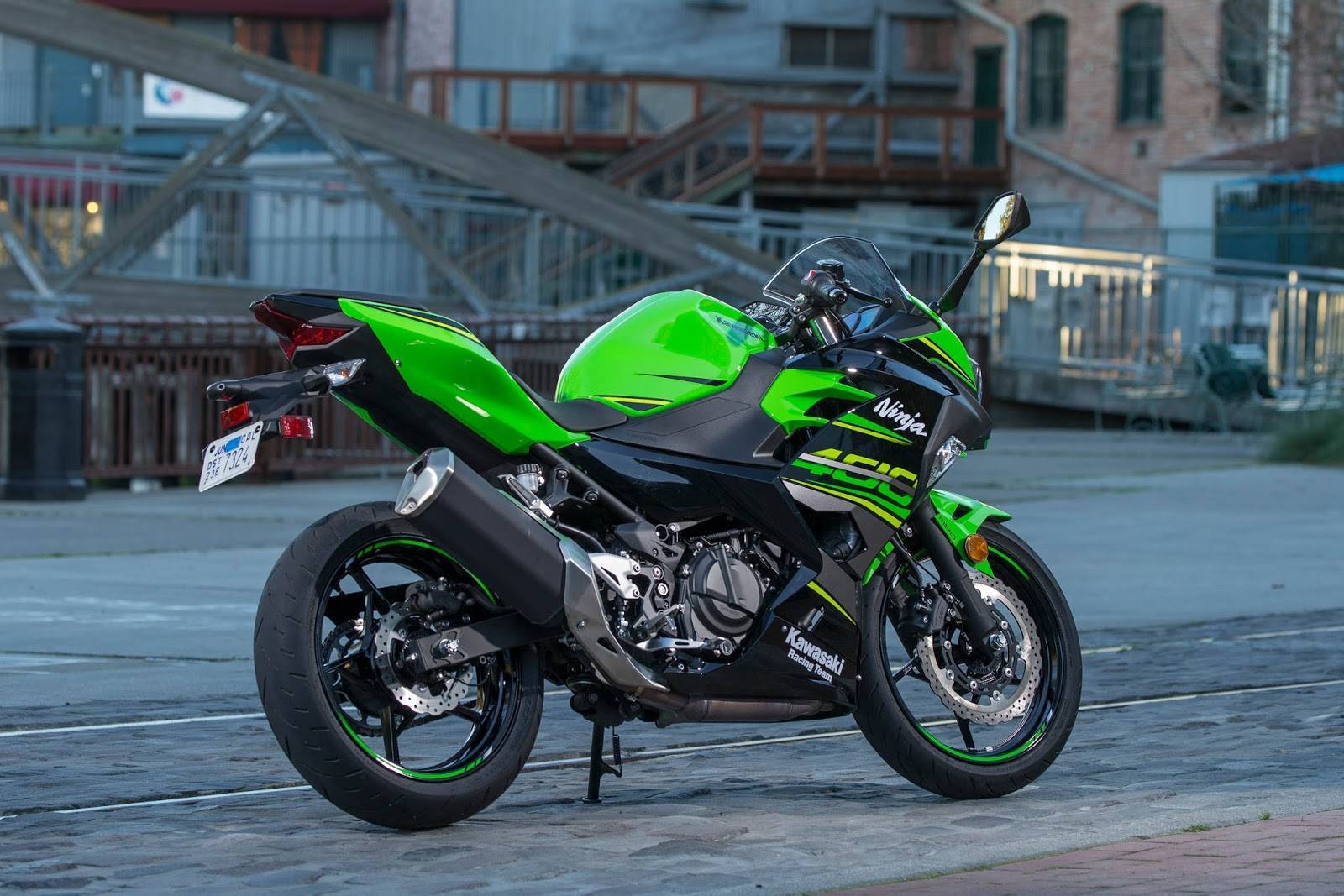 Kawasaki z1000 (z1000sx, ninja 1000sx): review, history, specs - bikeswiki.com, japanese motorcycle encyclopedia
