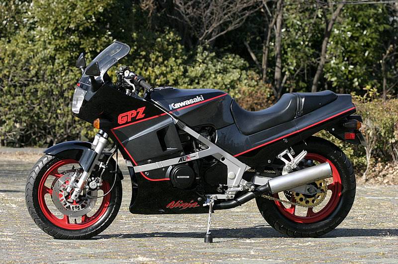 Подбор масла motul для kawasaki gpz 400 (1985 - 1994)