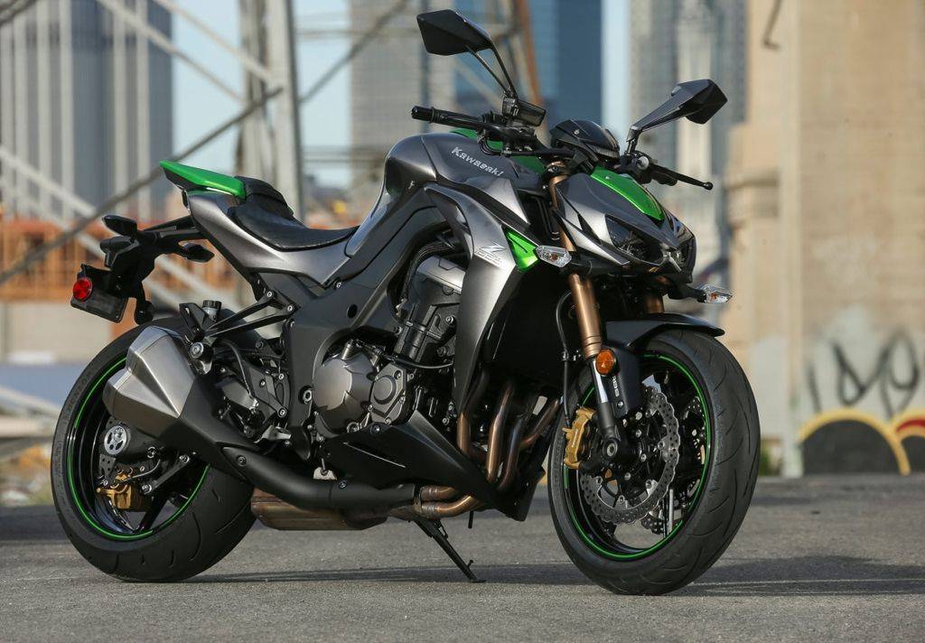 Kawasaki z1000 — мотоцикл дорожного класса