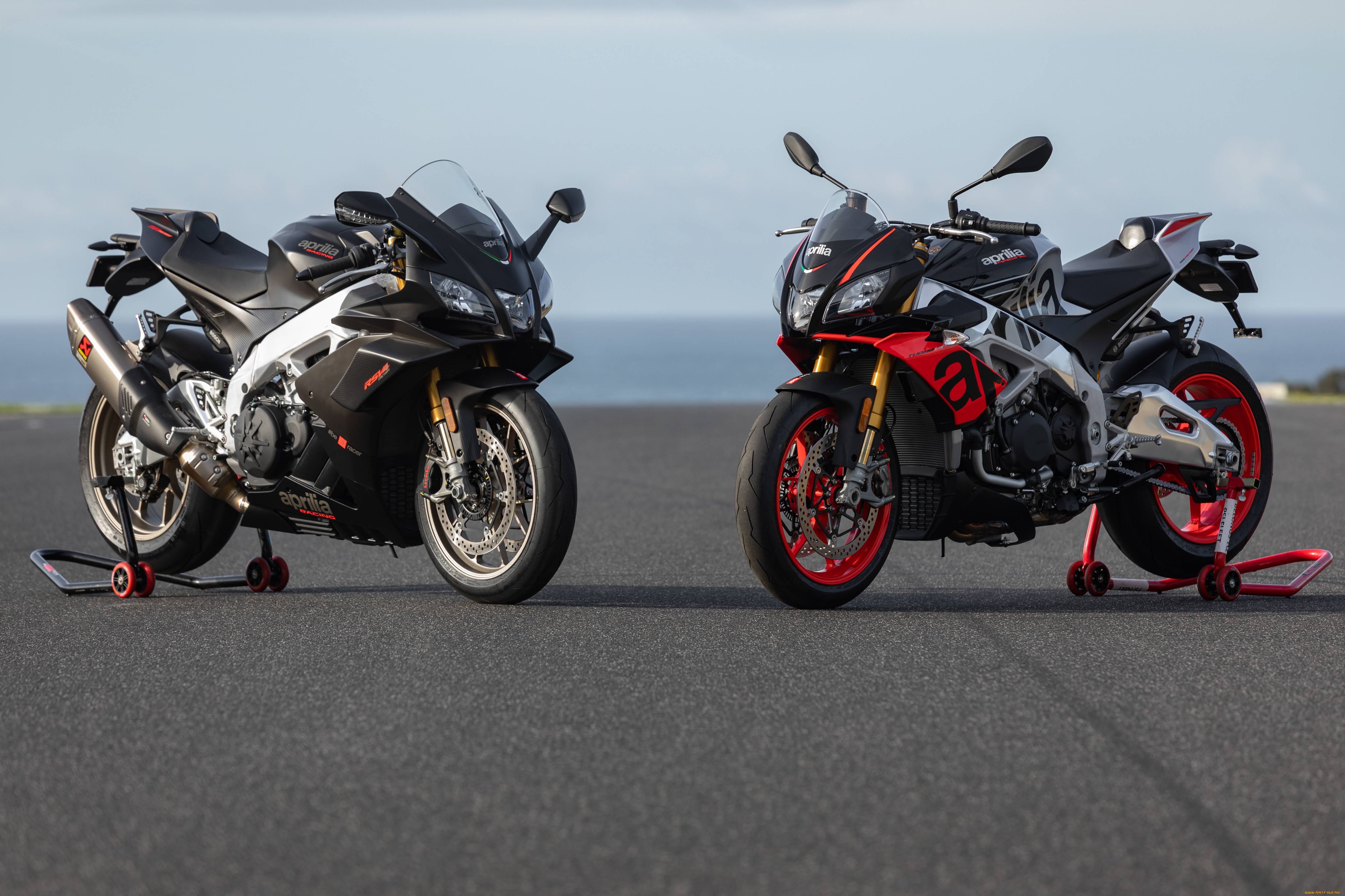Aprilia rsv4 1100 factory price, specs, review & top speed