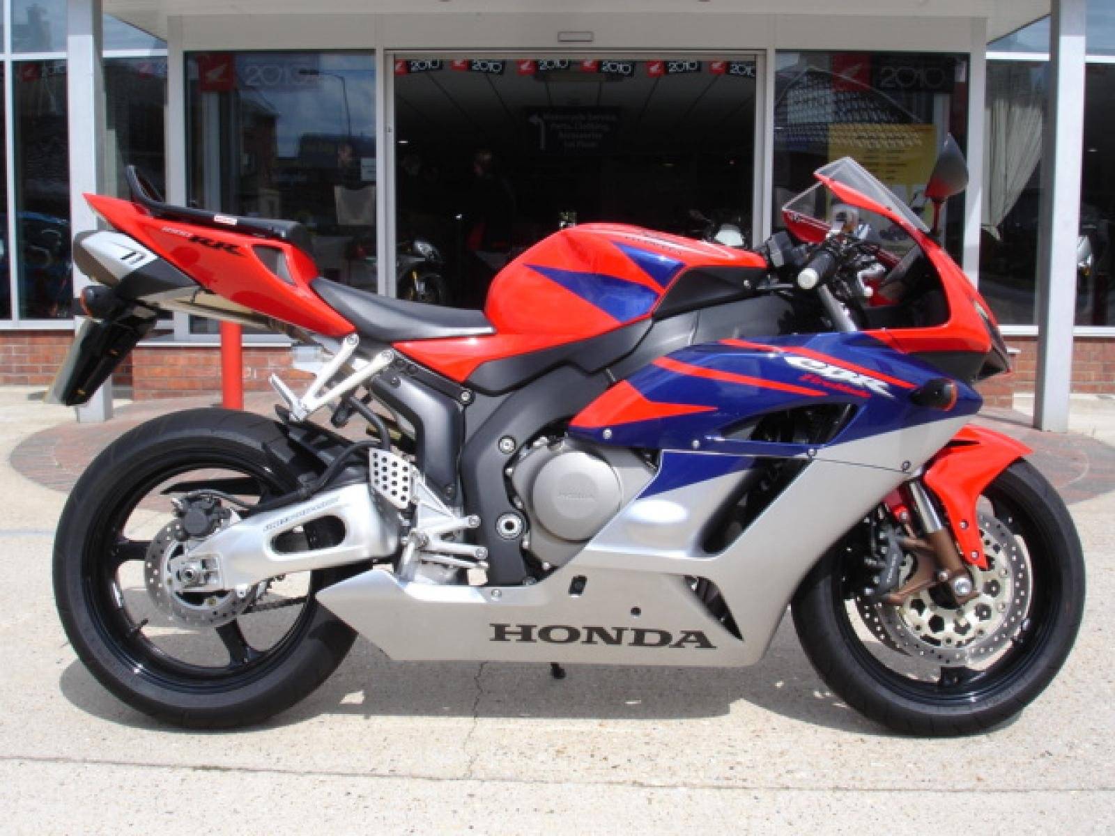 Обзор honda cbr 600 (f3,f4,f4i,rr): отзывы, характеристики