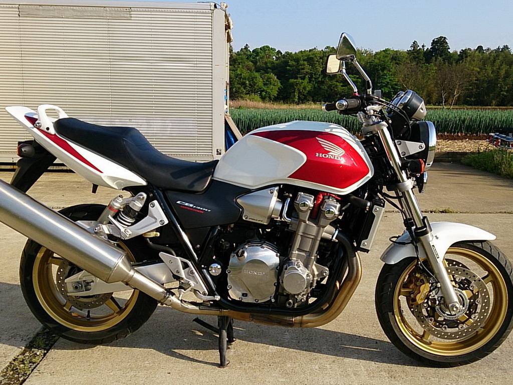 Honda cb 1300 - обзор, технические характеристики | mymot - каталог мотоциклов и все объявления об их продаже в одном месте