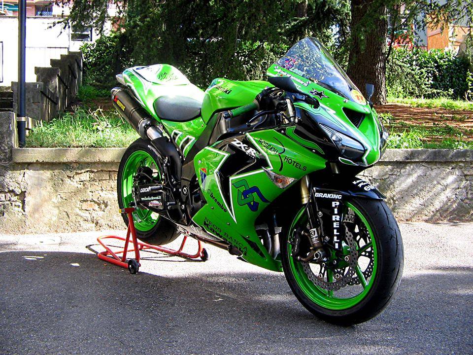 Kawasaki ninja zx-10r: review, history, specs - bikeswiki.com, japanese motorcycle encyclopedia