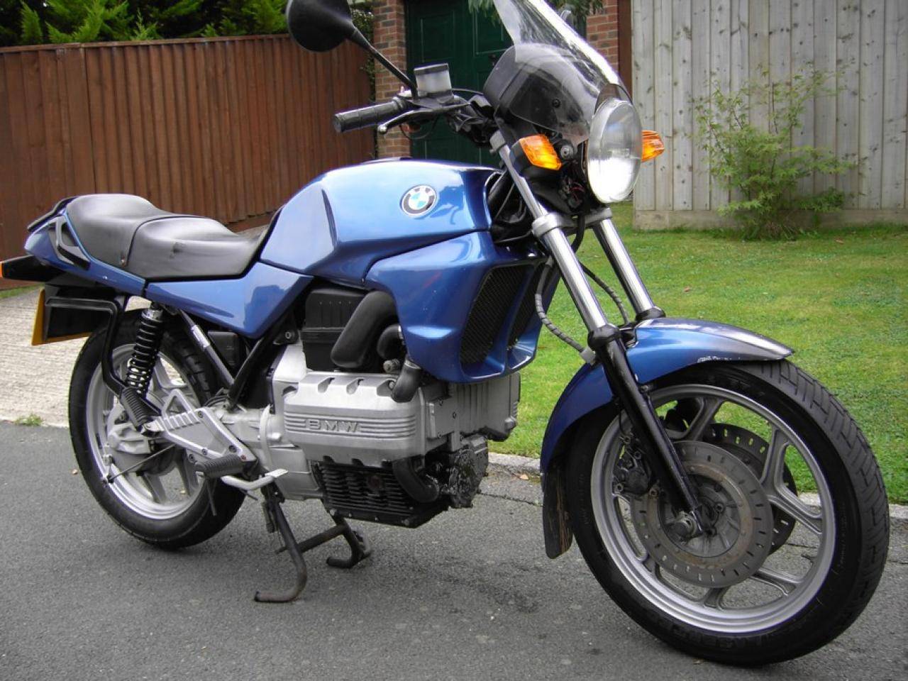 Review of the bmw k75: a classic motorcycle with timeless appeal