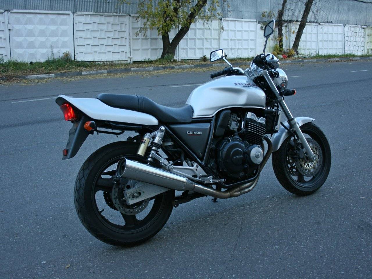 Honda cb 400 (super four): review, history, specs - bikeswiki.com, japanese motorcycle encyclopedia