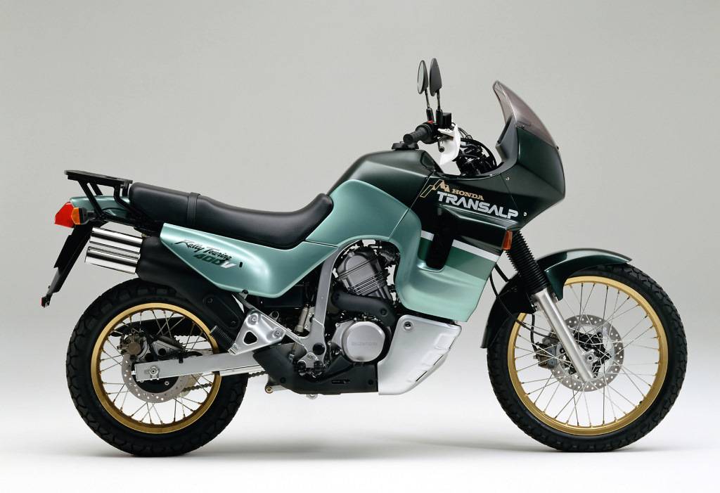 Comparison test honda xl 600 v transalp against kawasaki kle 500 | about motorcycles