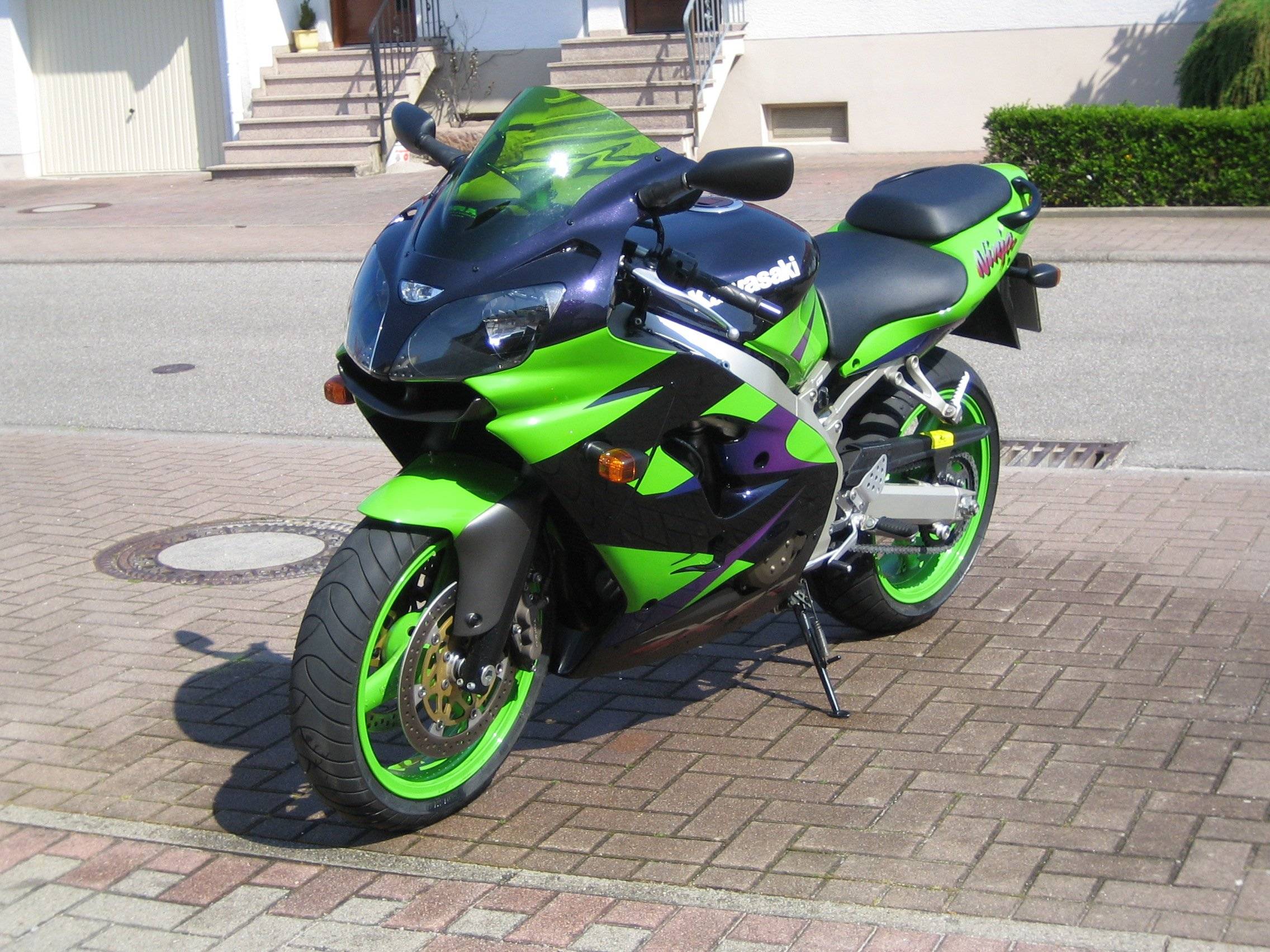 Kawasaki 900 zx-9r 1995