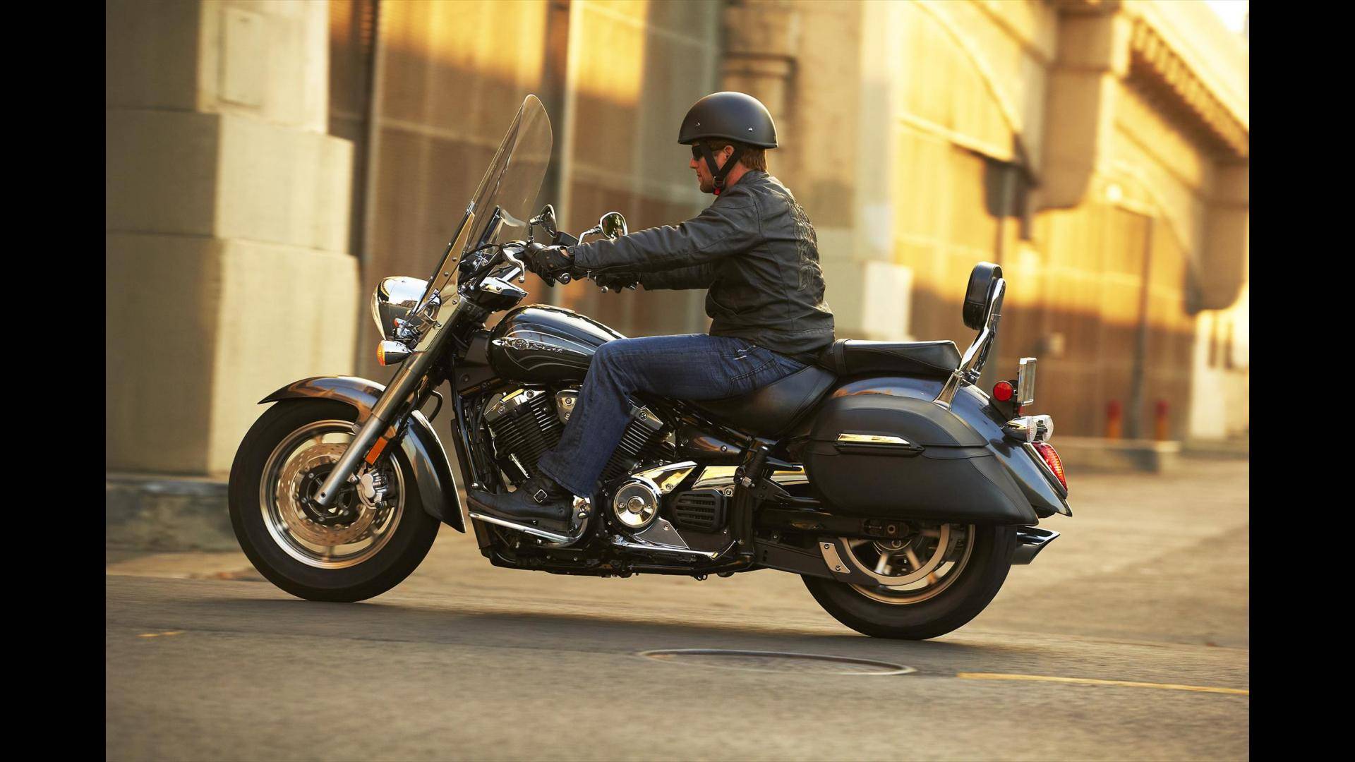 Yamaha v Star 1300