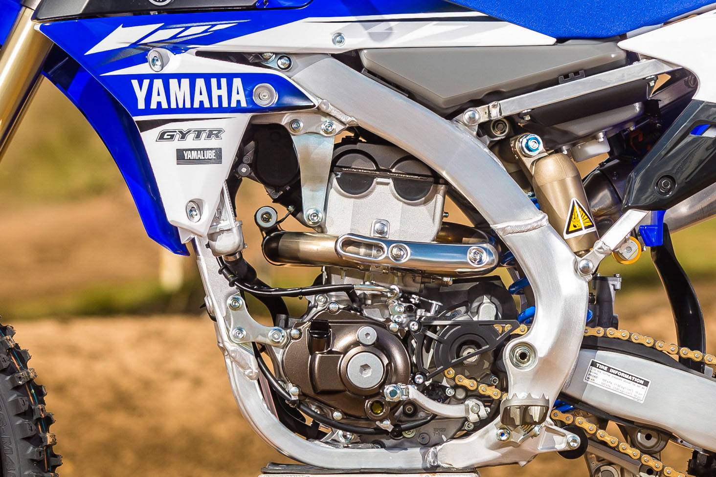 Кантри кросс мотоцикл yamaha yz250fx 2020. тест и отличия от yz250f