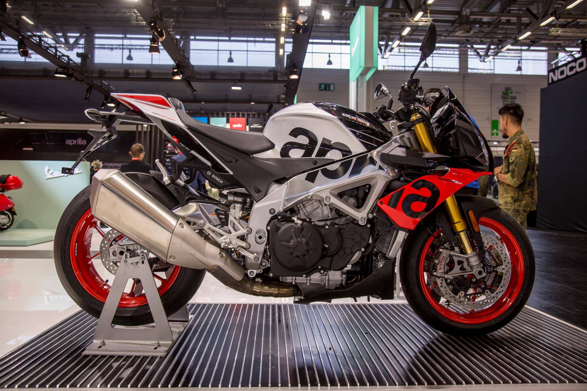 Технические характеристики новых мотоциклов aprilia tuono v4 1100 rr 2015