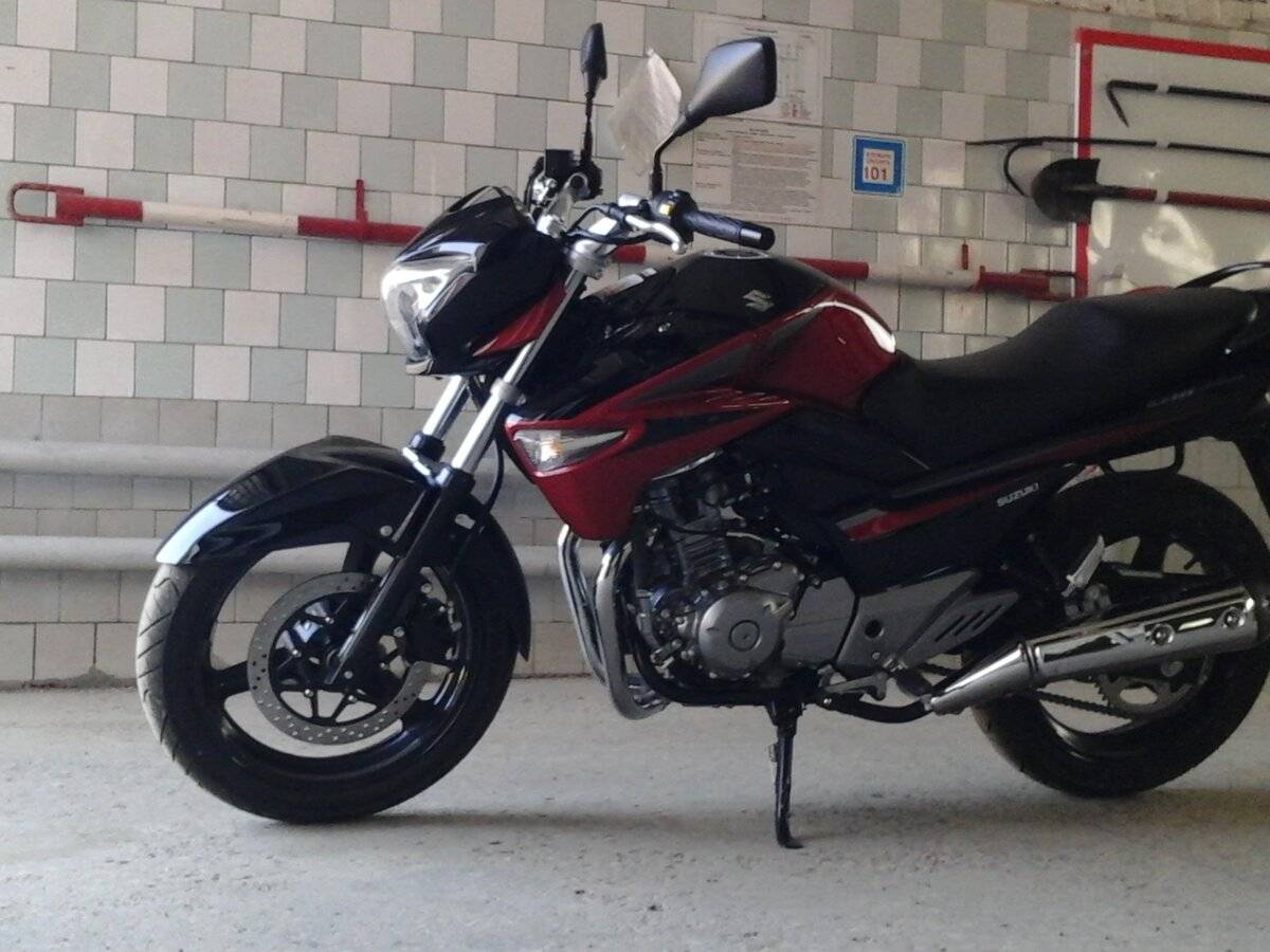 Suzuki gsr 250 - обзор, технические характеристики | mymot - каталог мотоциклов и все объявления об их продаже в одном месте