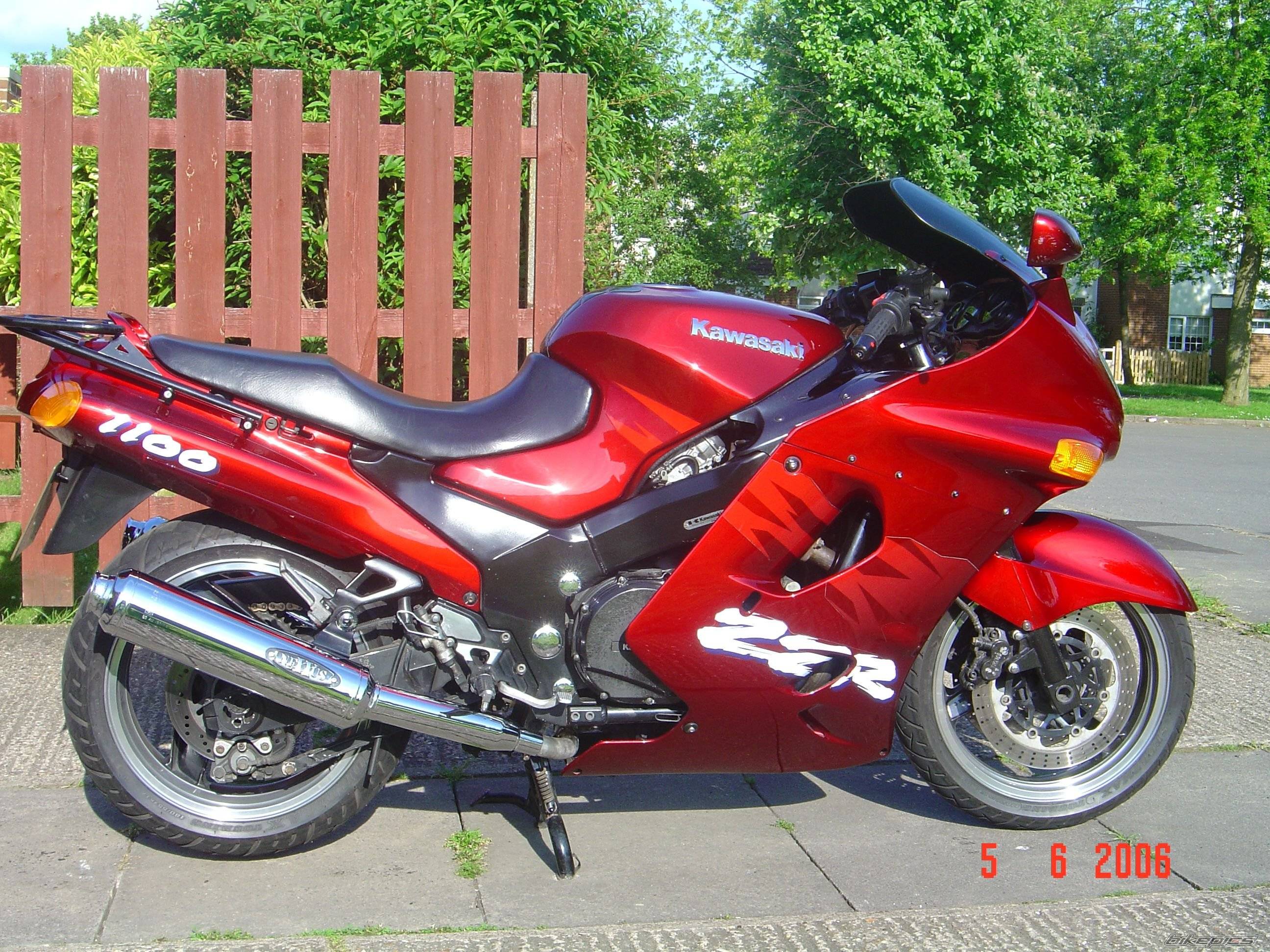 Сравнение kawasaki zzr 250 2006 и ninja 400 2014 по характеристикам на базамото
