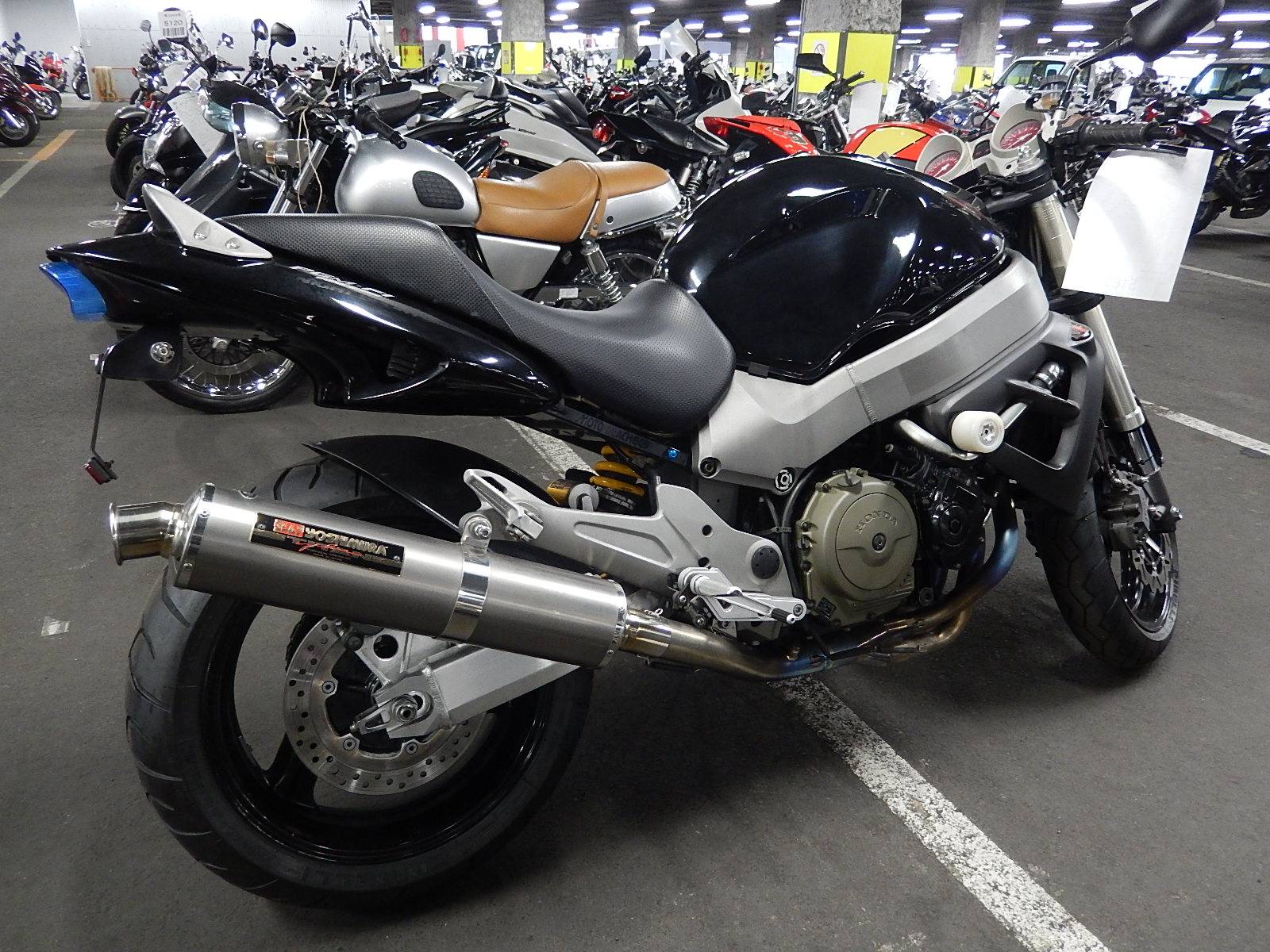 Мотоцикл honda x-eleven 2000