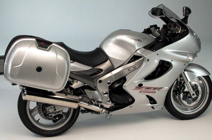 Тест-драйв мотоцикла kawasaki zzr1200 от motorland и моторевю.