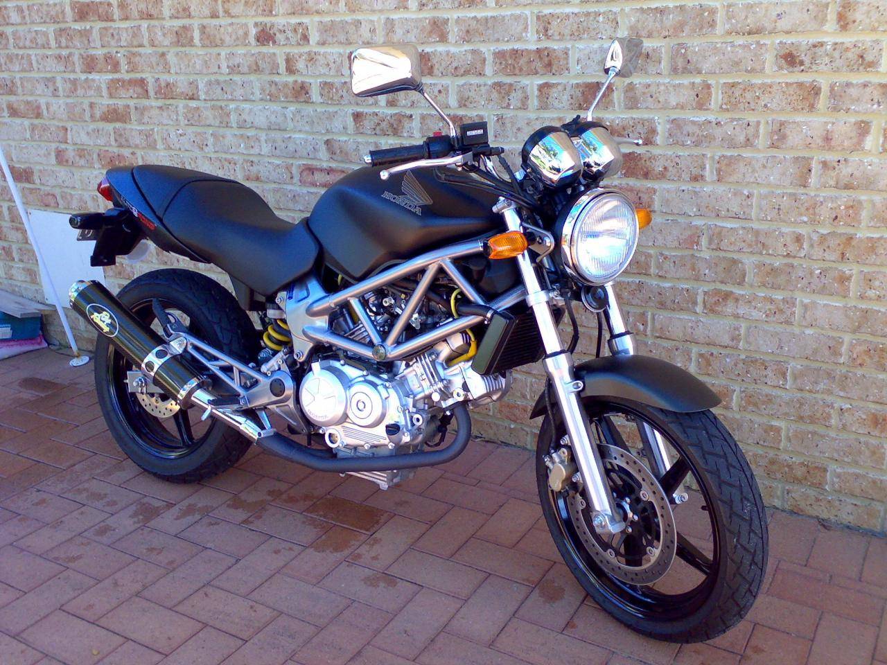 Vtr 250