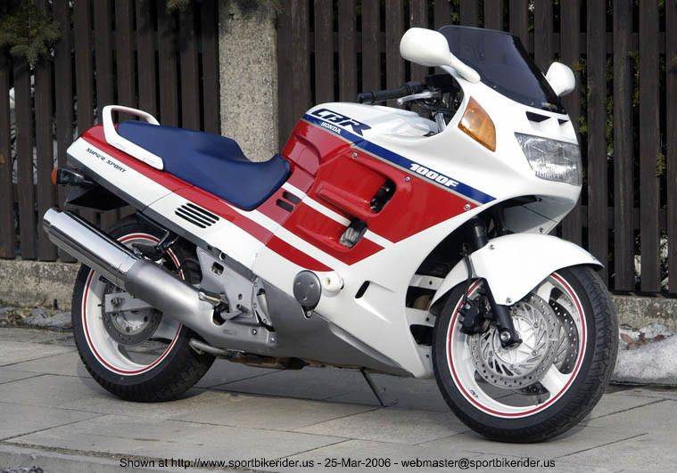 Мотоцикл honda cbr 1000 f 1993 - раскладываем по полочкам