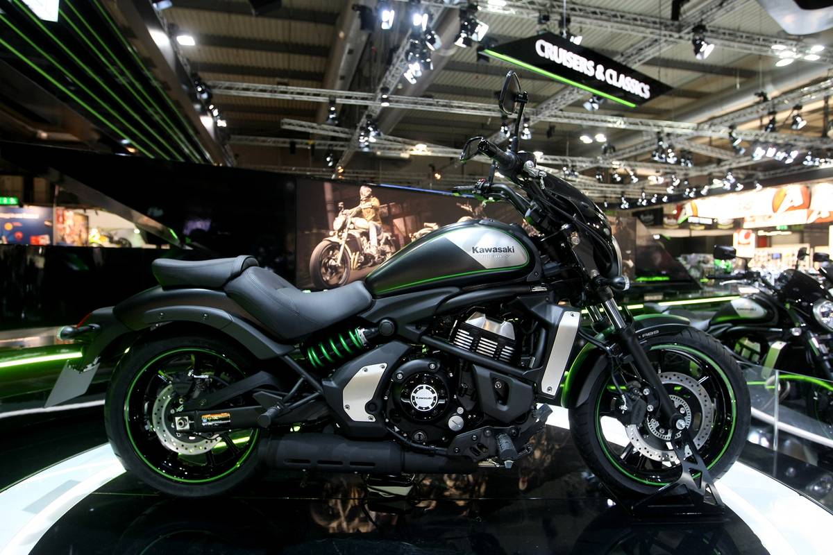 Kawasaki vulcan s видео обзор на русском • посадка и управление