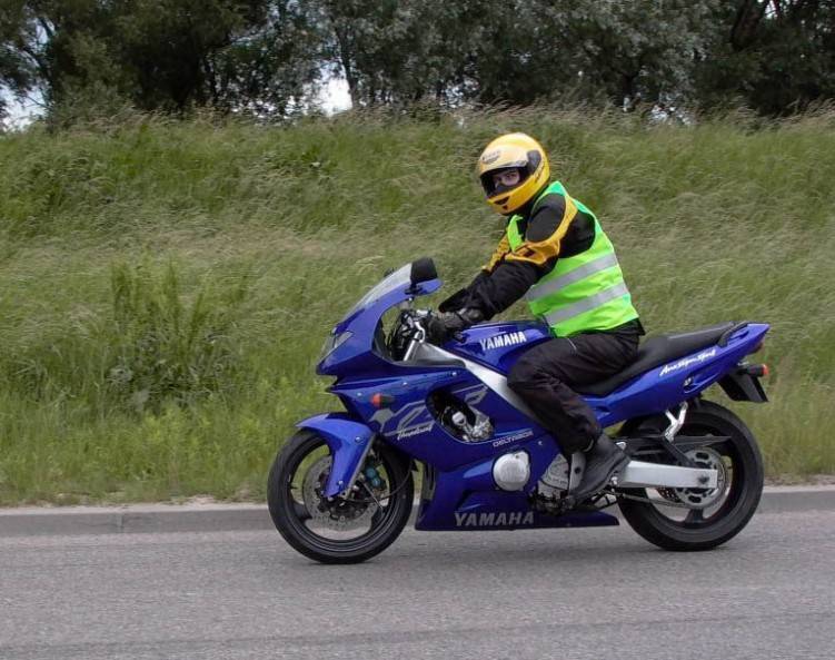 Тест-драйв мотоцикла Yamaha YZF600R Thundercat