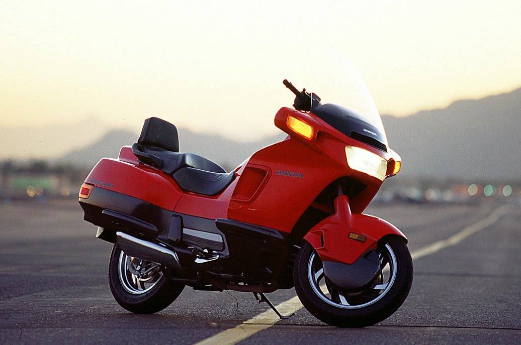 Мотоцикл honda pc 800 pacific coast 1991