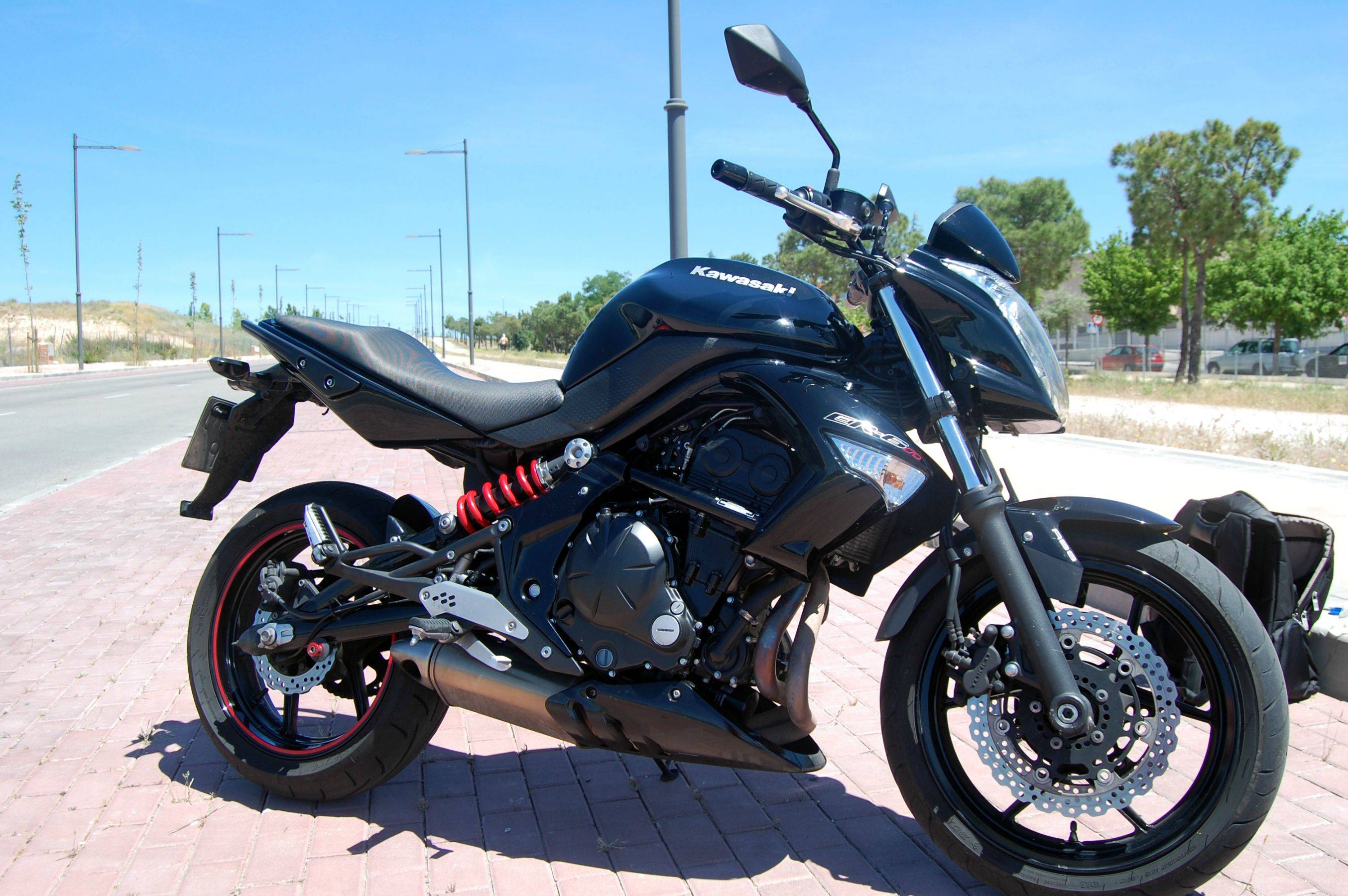 Мотоцикл kawasaki er-6n 2008