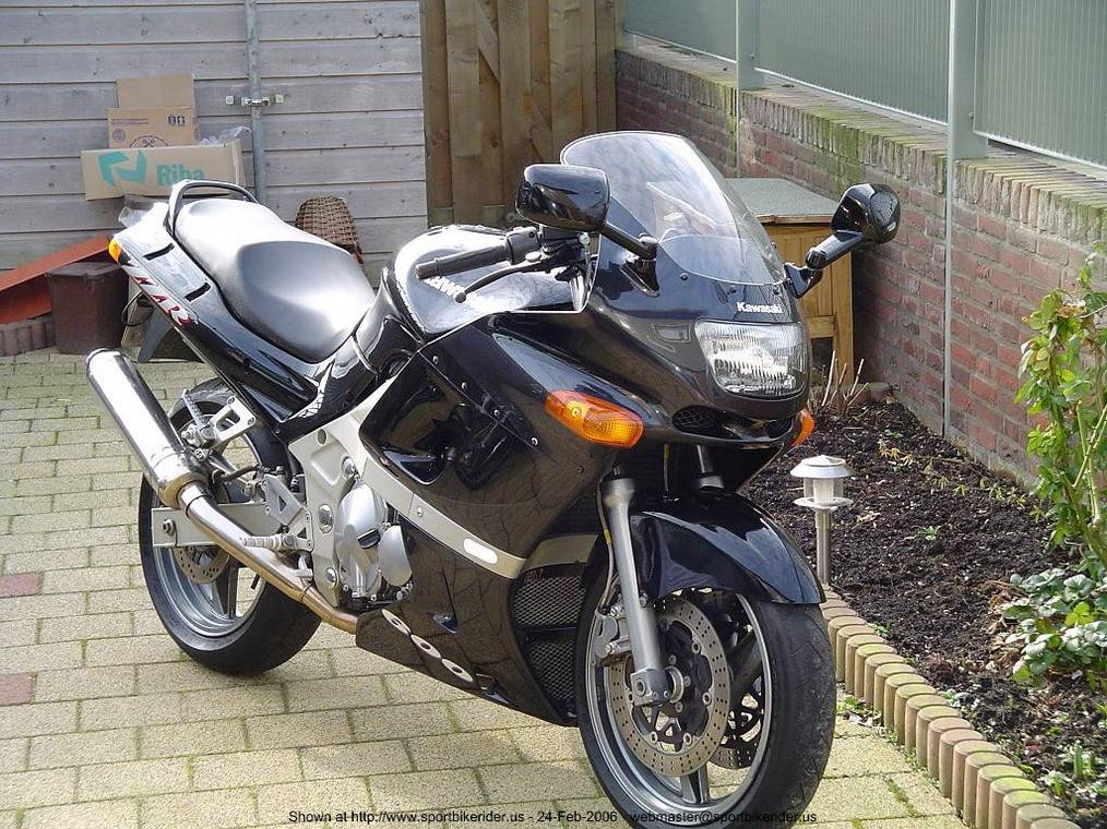 Kawasaki zzr600 (zx600d, zx600e, zx600j): review, history, specs - bikeswiki.com, japanese motorcycle encyclopedia