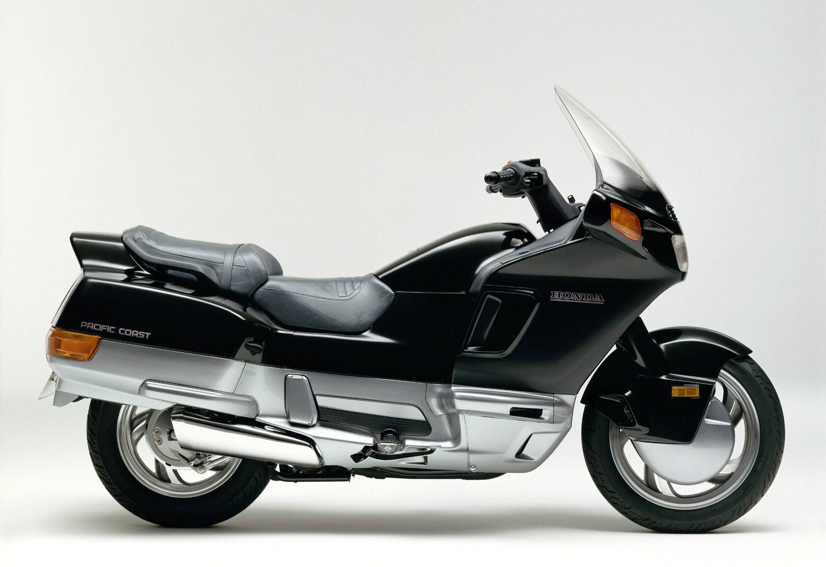 Мотоцикл honda pc 800 pacific coast 1994 – освещаем тщательно