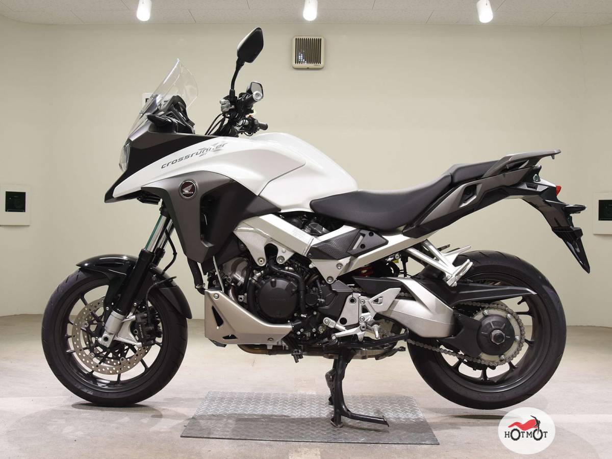 Honda vfr800x crossrunner: review, history, specs