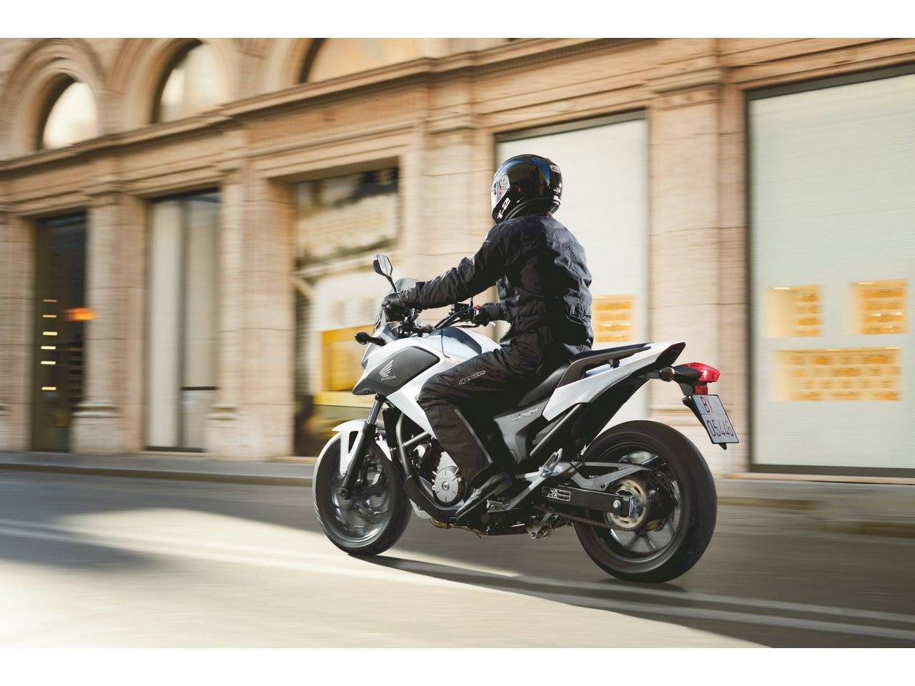 Мотоцикл honda nc700sa - объясняем по полочкам