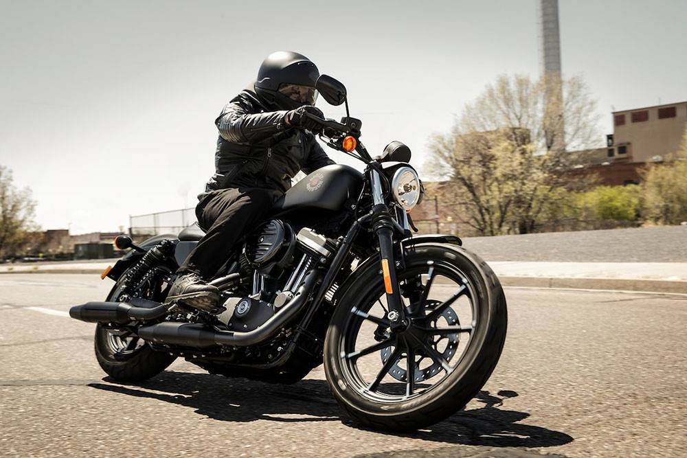 Harley davidson sportster iron 883 review - pros, cons, specs & ratings