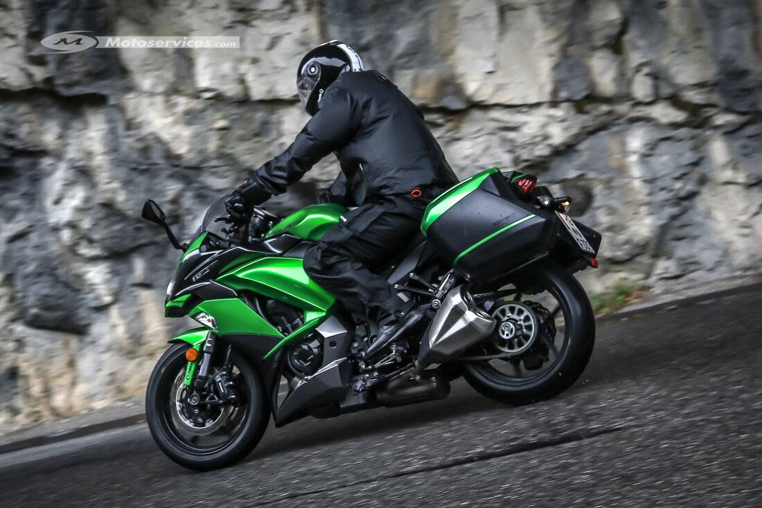 Карты в руки: сравнительный тест bmw k1300s, honda cbf1000f и kawasaki z1000sx - мотоклуб лемуры - 9 апреля - 43372898006 - медиаплатформа миртесен
