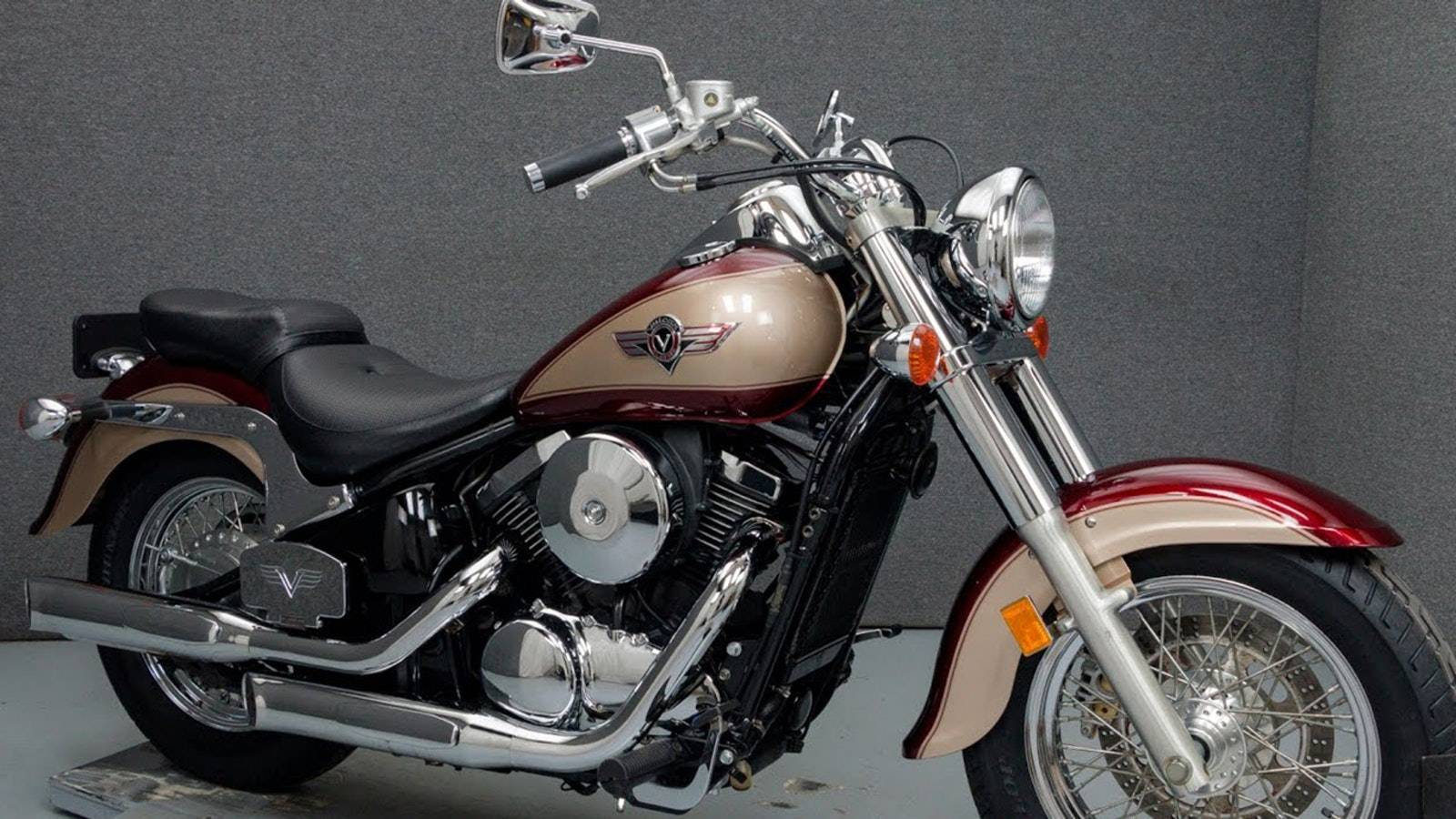 Мотоцикл kawasaki vn1700 classic tourer. мотоцикл кавасаки классика