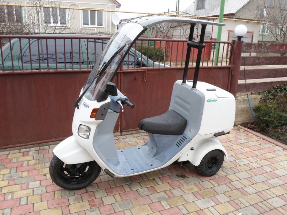 Honda Scooter с крышей