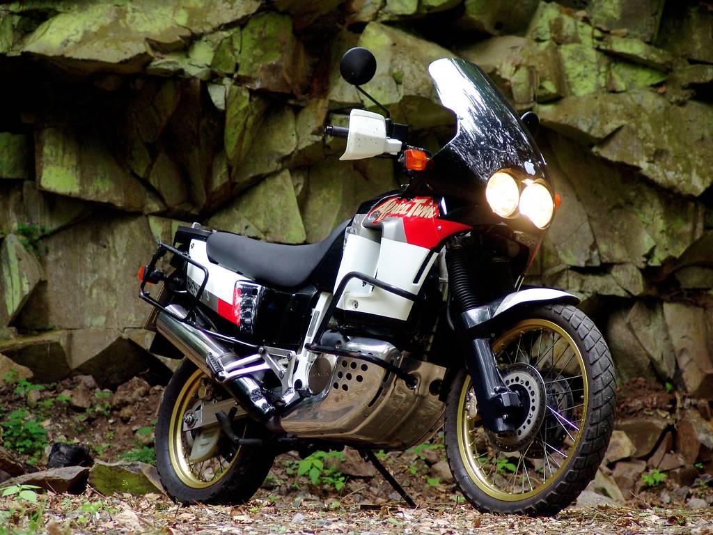 Мотоцикл honda xrv750 africa twin - это полезно знать