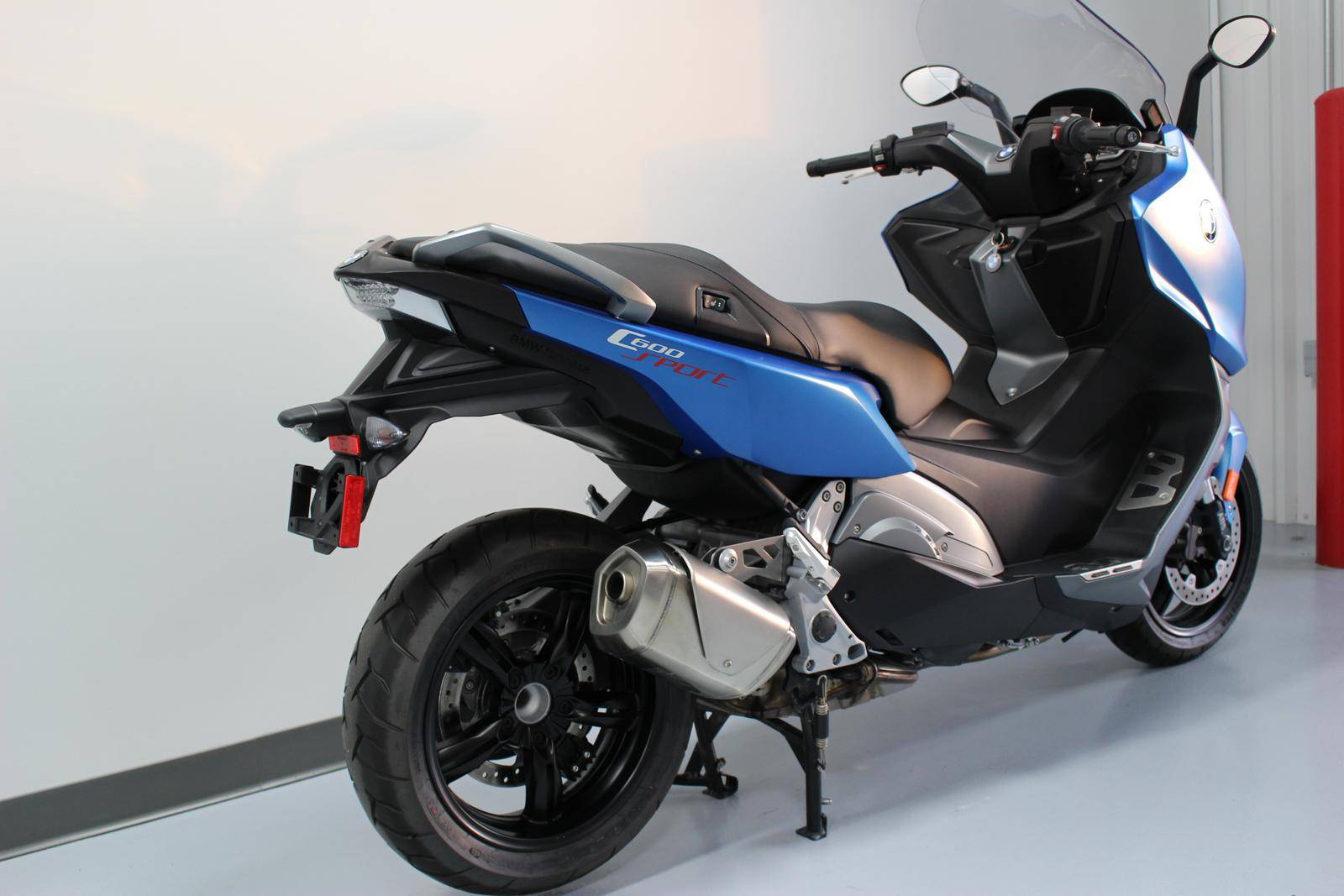 Мотоцикл bmw c600 sport 2013 - разбираем со всех сторон