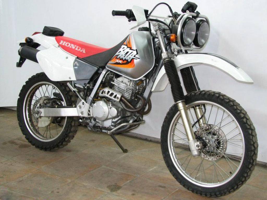 Honda xr 250 - обзор, технические характеристики | mymot - каталог мотоциклов и все объявления об их продаже в одном месте